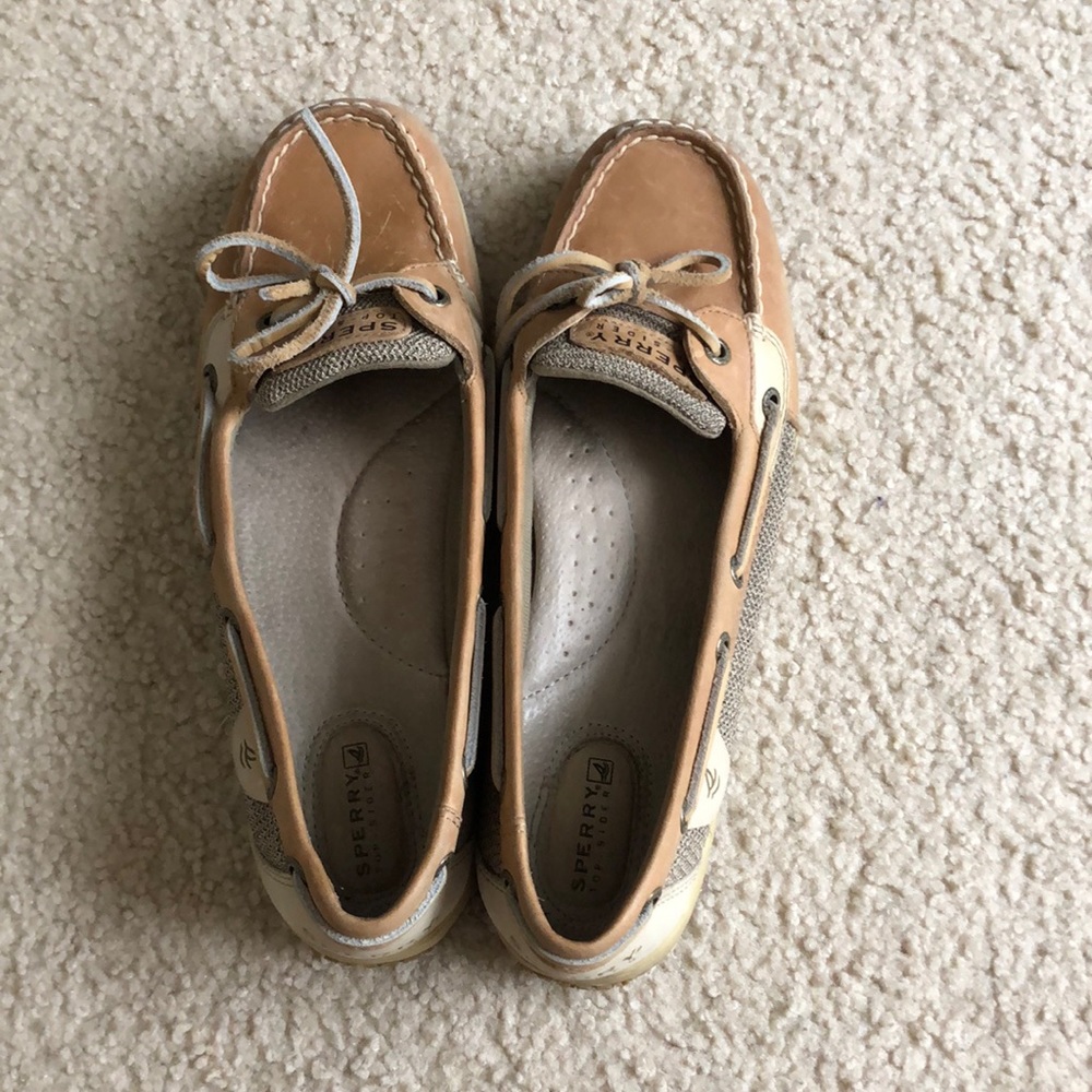 Women’s sperry slip on size 10